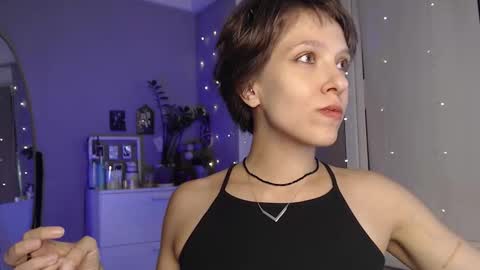 Alex and Kris long hair online show from September 12, 2025, 9:48 pm