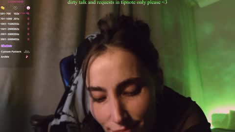 Snapshot of your_lazy_kitty chatting on December 15, 2024, 5:53 pm Karina online show from December 15, 2024, 5:53 pm