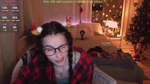 Snapshot of your_lazy_kitty chatting on December 25, 2024, 12:05 pm Karina online show from December 25, 2024, 12:05 pm