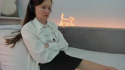 Snapshot of your_librarian chatting on June 22, 2026, 7:16 am Your Librarian online show from June 22, 2026, 7:16 am