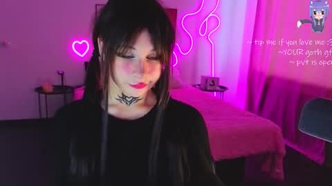 Snapshot of your_little_eva chatting on February 16, 2026, 8:10 am Eva online show from February 16, 2026, 8:10 am