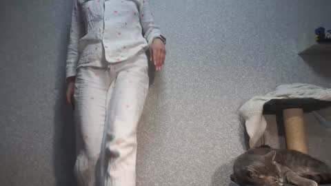 Meri  online show from February 24, 2025, 9:31 pm