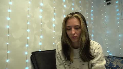 Meri  online show from April 8, 2026, 8:31 pm