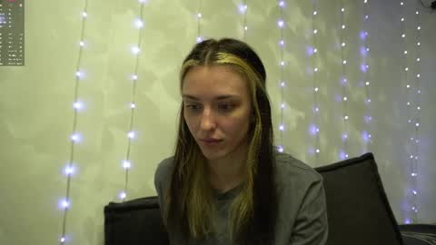 Snapshot of your_little_flexible_girl chatting on April 30, 2026, 8:57 pm Meri online show from April 30, 2026, 8:57 pm