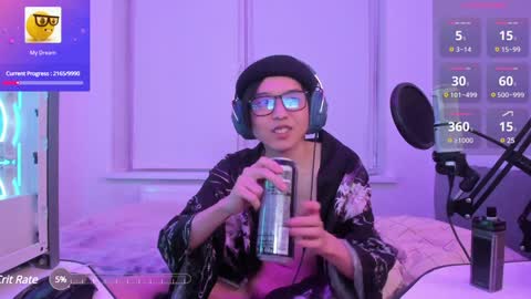 Han   online show from February 8, 2025, 8:42 pm