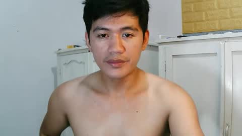 Snapshot of your_love_miaka chatting on May 5, 2026, 3:53 pm your_love_miaka online show from May 5, 2026, 3:53 pm