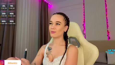 Jessica Loyd online show from February 21, 2026, 2:12 am