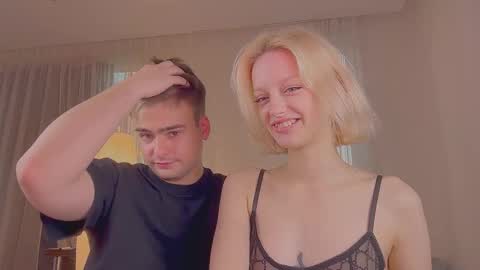 your_molly_mark online show from September 29, 2025, 3:06 pm