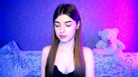 Snapshot of your_moon18 chatting on December 20, 2024, 9:17 pm Zarina online show from December 20, 2024, 9:17 pm