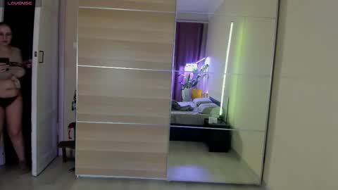 Pennyy online show from March 4, 2026, 6:03 pm