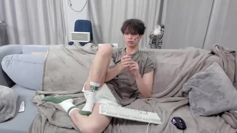 your_shy_guy online show from March 11, 2025, 10:42 pm