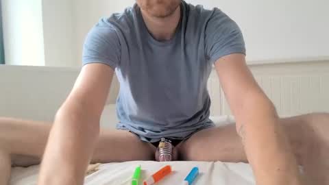 Snapshot of your_slave_boi chatting on August 1, 2026, 12:59 pm your_slave_boi online show from August 1, 2026, 12:59 pm