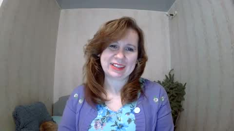 your_starsun online show from February 1, 2025, 4:44 pm