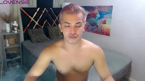 yourasian_bradley online show from October 30, 2025, 6:52 pm