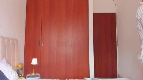 YOURBOYNEXTDOOR online show from September 24, 2025, 6:22 pm