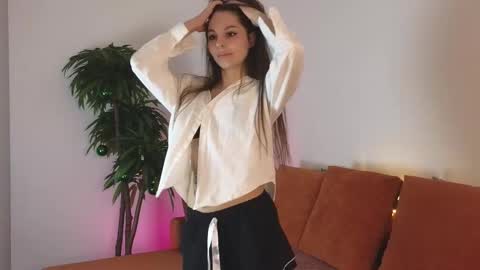 Snapshot of yourcandycrush chatting on January 12, 2025, 4:31 am Caroline online show from January 12, 2025, 4:31 am