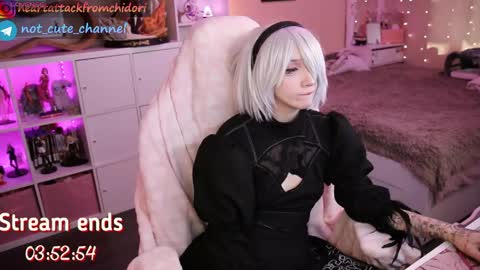 Snapshot of yourcutewaifu chatting on April 17, 2026, 9:23 am Lina Fansly online show from April 17, 2026, 9:23 am