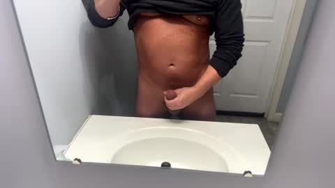 yourdaddy385061 online show from January 19, 2026, 1:04 pm