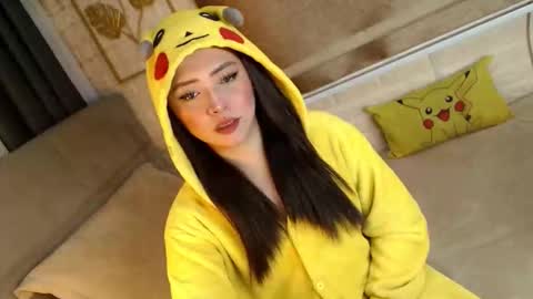 JEN  online show from January 10, 2026, 11:01 am