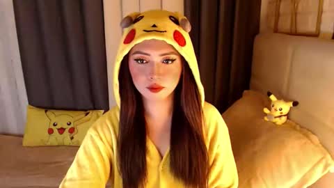 JEN  online show from April 16, 2026, 12:39 pm