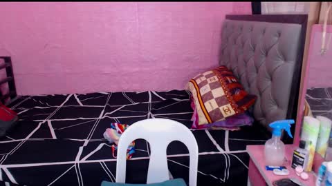 yourdreamisabell online show from February 16, 2025, 3:16 pm