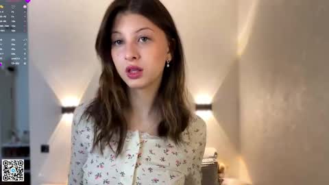 Snapshot of youremilia_ chatting on April 14, 2026, 8:09 am Emilia online show from April 14, 2026, 8:09 am