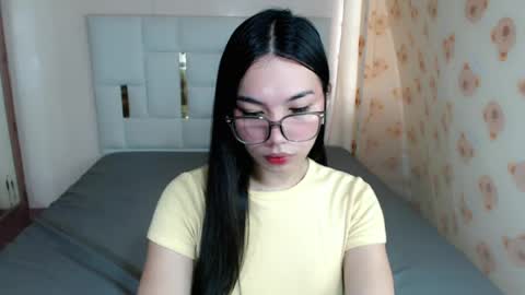 Snapshot of yourfantasy_girl chatting on August 4, 2026, 5:43 am jenlie online show from August 4, 2026, 5:43 am