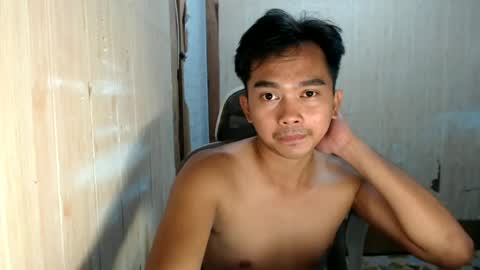 Snapshot of yourfantasyboyjr chatting on July 4, 2026, 11:27 am i am your dream boy JR online show from July 4, 2026, 11:27 am