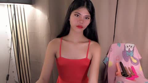 Snapshot of yourfavoratevivian chatting on June 16, 2026, 8:44 pm Vivian online show from June 16, 2026, 8:44 pm