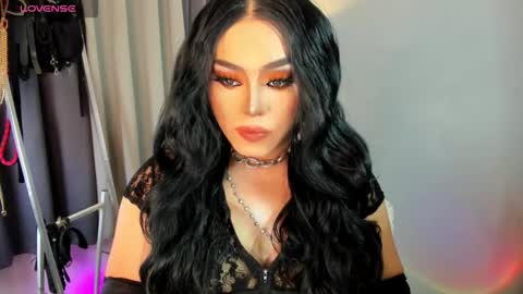  not into STINGY and CHEAP people online show from September 11, 2025, 9:04 pm