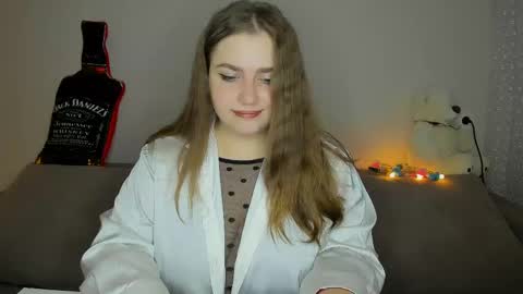 yourgem__ online show from December 19, 2024, 4:02 pm