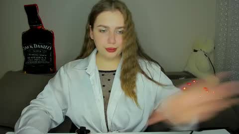 yourgem__ online show from March 6, 2025, 7:32 pm