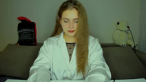 yourgem__ online show from September 9, 2025, 6:40 pm