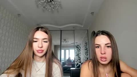 Snapshot of yourgirl_ariella chatting on November 7, 2025, 10:04 am Ariella online show from November 7, 2025, 10:04 am