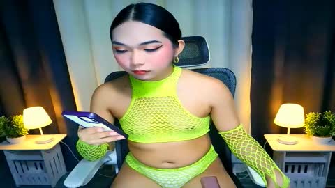 Snapshot of yourgirlzachary chatting on November 4, 2025, 9:30 am Goddess Yoshi online show from November 4, 2025, 9:30 am