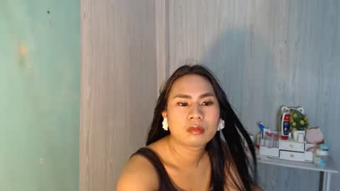 Mauie  online show from May 15, 2026, 10:50 pm