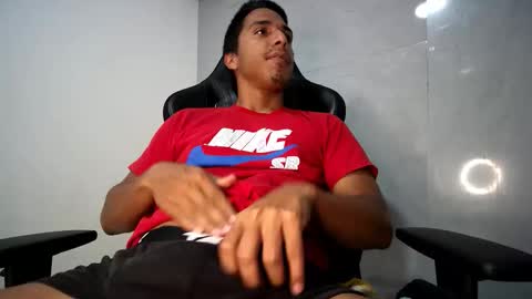 Your Latin Mamba online show from October 26, 2025, 5:02 am