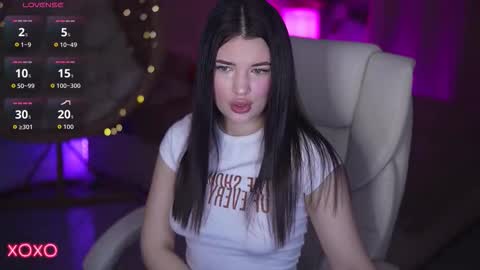 L O L A online show from March 21, 2026, 8:19 am