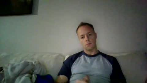 Snapshot of yourlove8523 chatting on November 25, 2025, 6:35 am yourlove8523 online show from November 25, 2025, 6:35 am