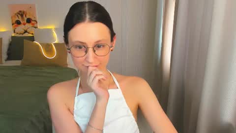Snapshot of yourlovelystoryy chatting on July 8, 2026, 12:20 pm Vetta online show from July 8, 2026, 12:20 pm