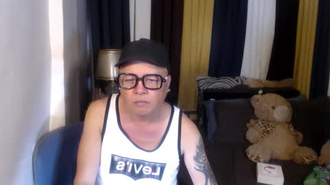 Snapshot of yournaughty_johnsmith chatting on June 2, 2026, 5:42 am yournaughty_johnsmith online show from June 2, 2026, 5:42 am