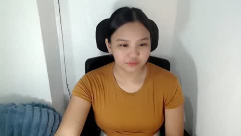 Snapshot of yournaughty_leigh chatting on June 28, 2026, 2:06 am yournaughty_leigh online show from June 28, 2026, 2:06 am