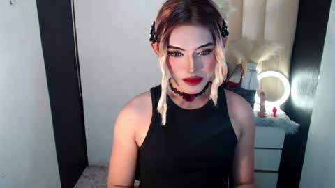 TIFFANY SUCKING QUEEN online show from August 9, 2026, 3:19 am
