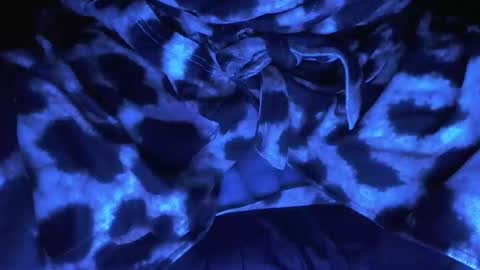 Snapshot of youroneshot chatting on February 7, 2025, 7:06 pm youroneshot online show from February 7, 2025, 7:06 pm