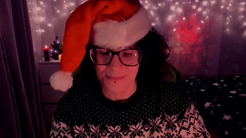 Yours Cosmic online show from December 21, 2024, 10:30 pm