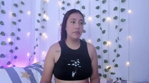 Snapshot of yoursecrethobby_ chatting on June 30, 2026, 12:11 am Emily online show from June 30, 2026, 12:11 am