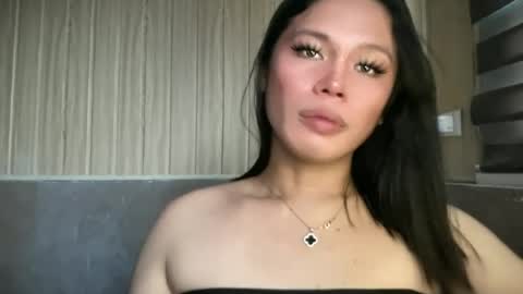 yourseductive_jem online show from July 22, 2026, 1:52 am