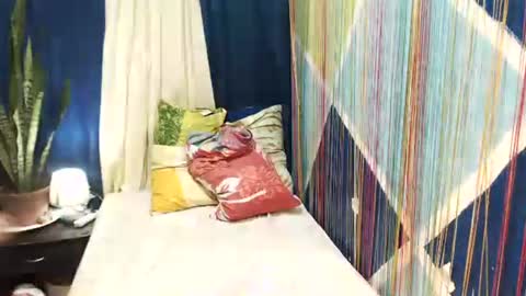 Nica Trocio online show from December 13, 2024, 2:32 am