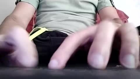 Mark online show from October 20, 2025, 2:39 pm