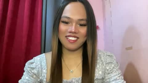 yourspecialgirl_rhea online show from April 7, 2026, 4:02 am